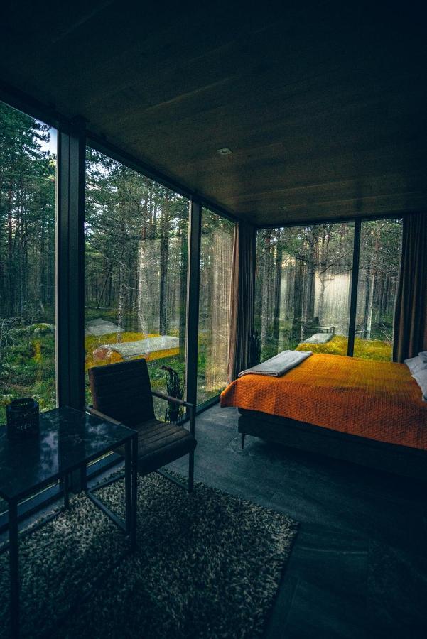 ÖÖD Hötels Rooslepa - Room#2- FIKA-with sauna Exterior foto